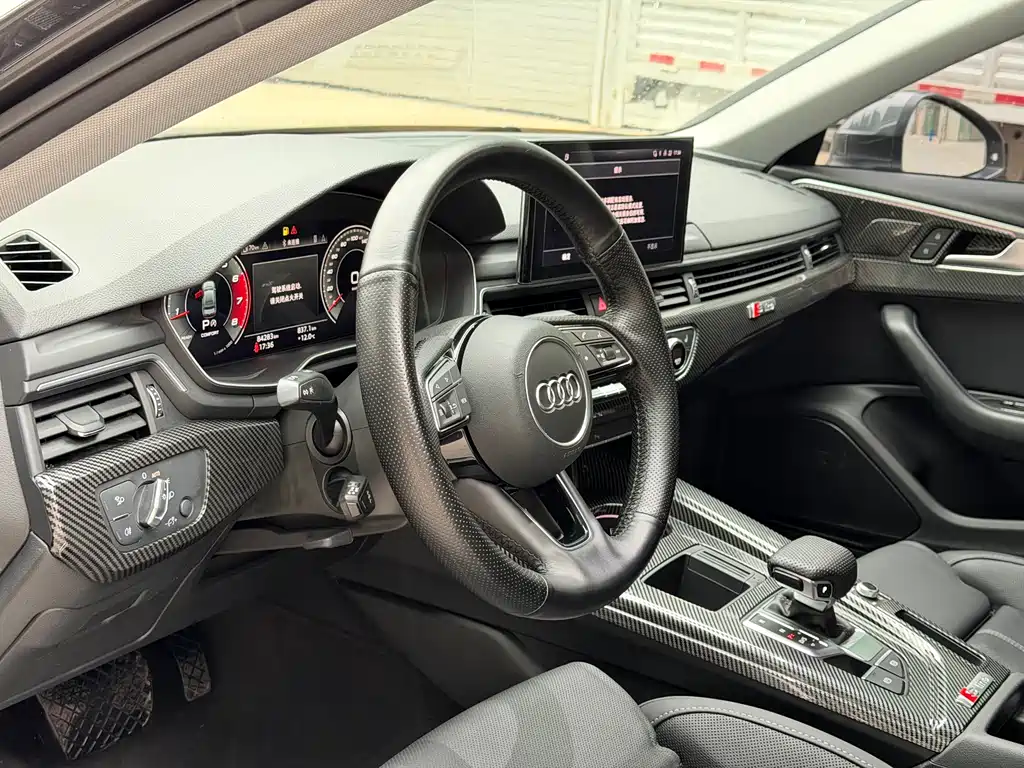Audi A4L 2020 — фото 11
