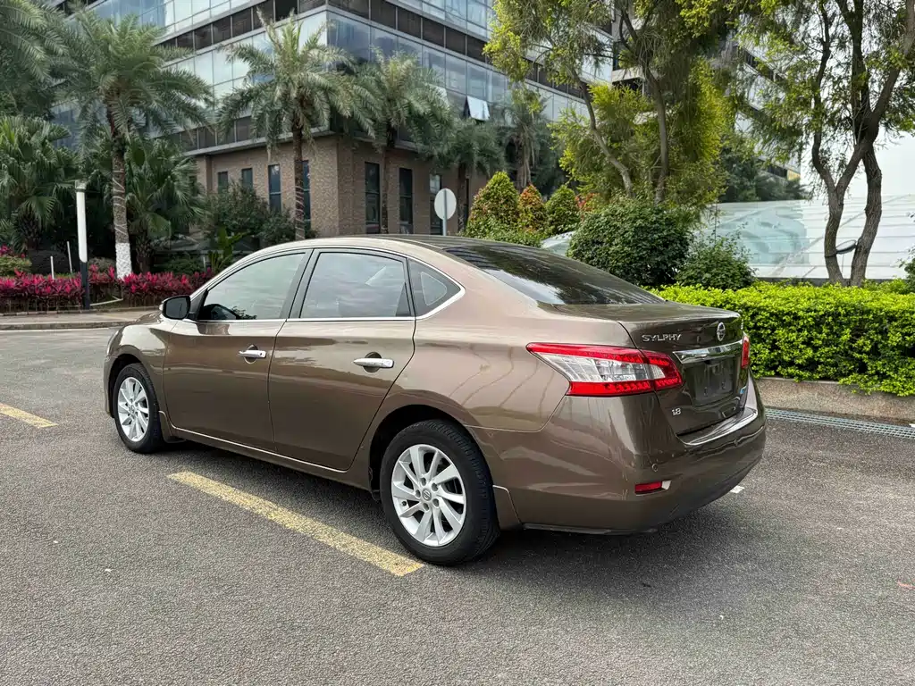 Nissan Sylphy 2012 — фото 13