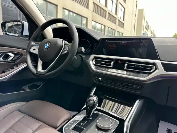 BMW 3 Series 2020