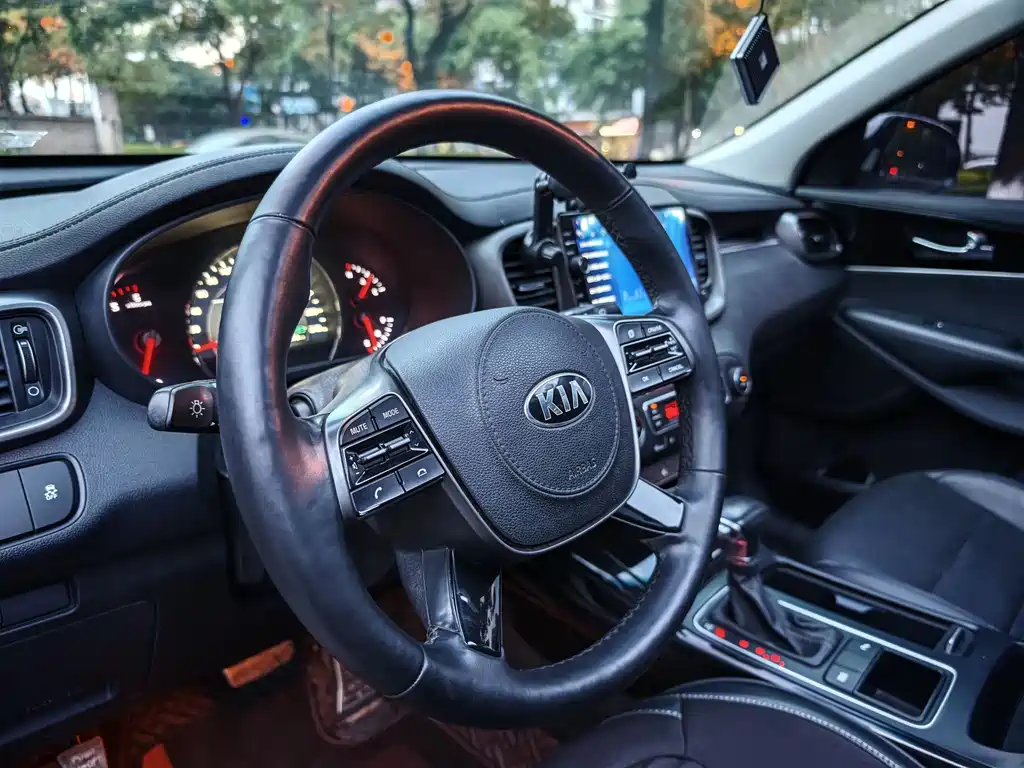 Kia Sorento 2018 — фото 7