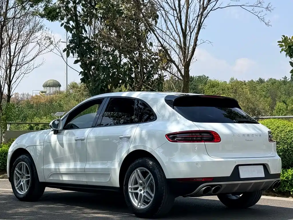 Porsche Macan 2018 — фото 8