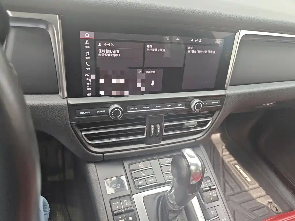 Porsche Macan 2020 — фото 14