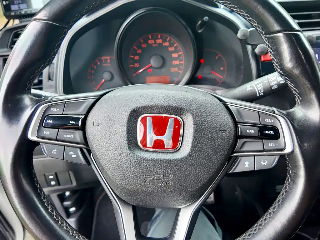 Honda Fit 2018 — фото 35