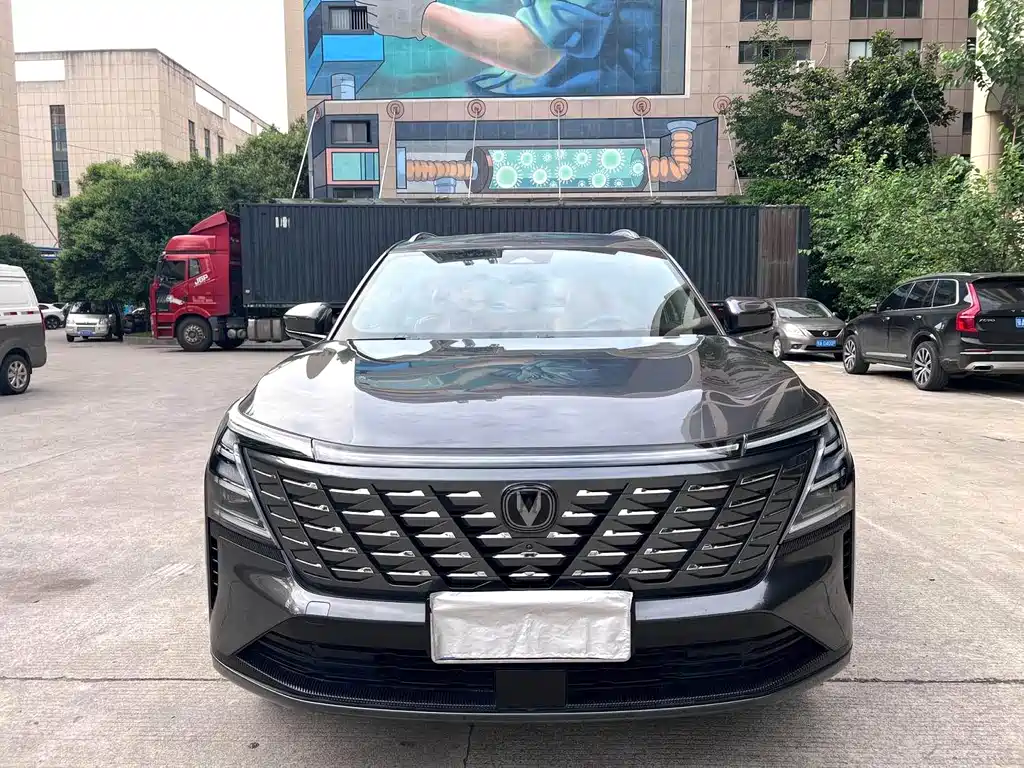 Changan CS75 PLUS 2024 — фото 2