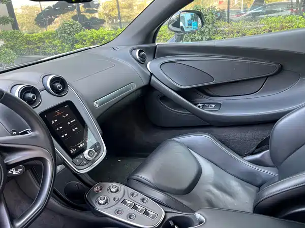 McLaren GT 2022