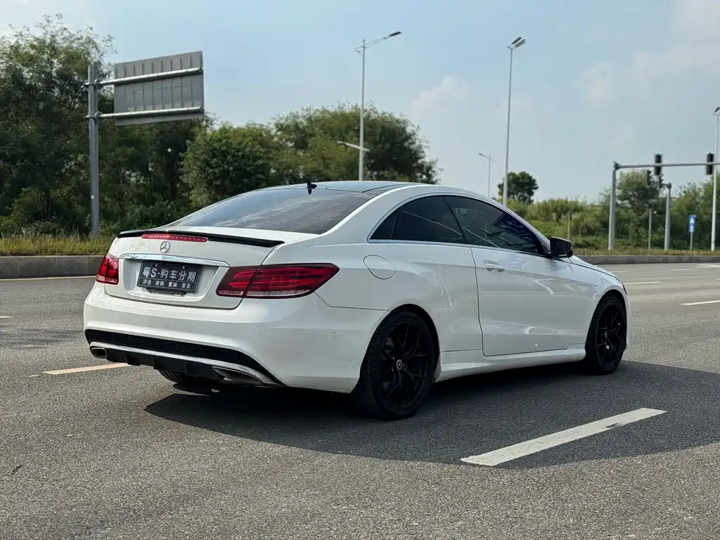 Mercedes-Benz E-Class 2014 — фото 20