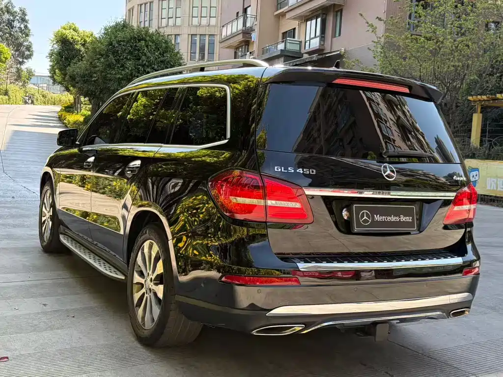 Mercedes-Benz GLS 2017 — фото 34