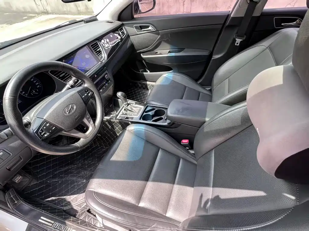 Hyundai Mistra 2015 — фото 12