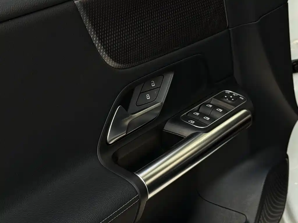 Mercedes-Benz B-Class 2023 — фото 4