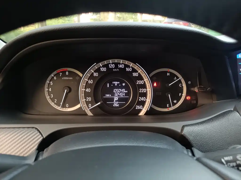 Honda Accord 2018 — фото 16