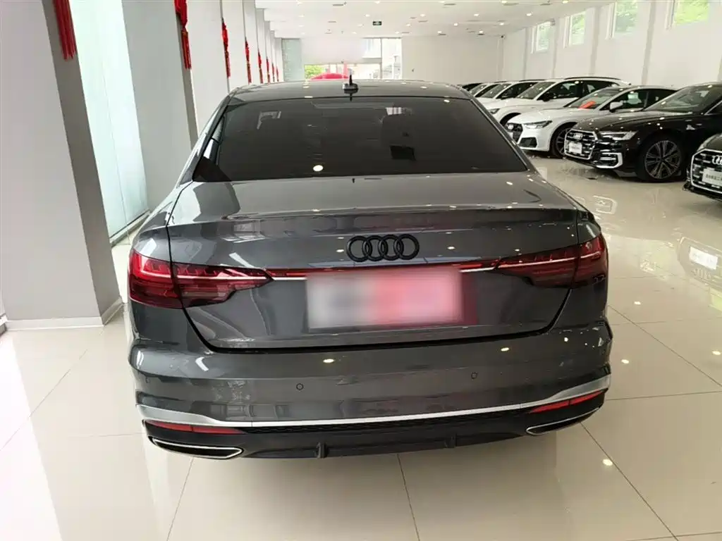 Audi A4L 2020 — фото 6