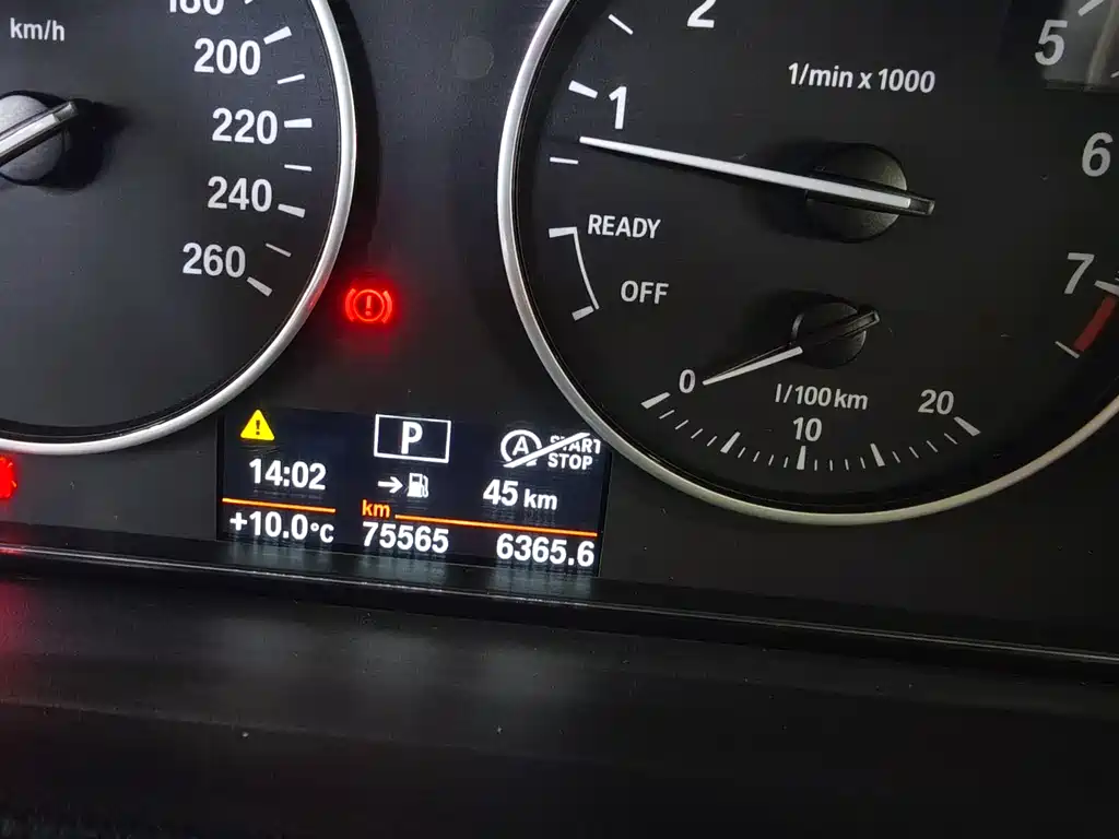 BMW 3 Series GT 2017 — фото 16