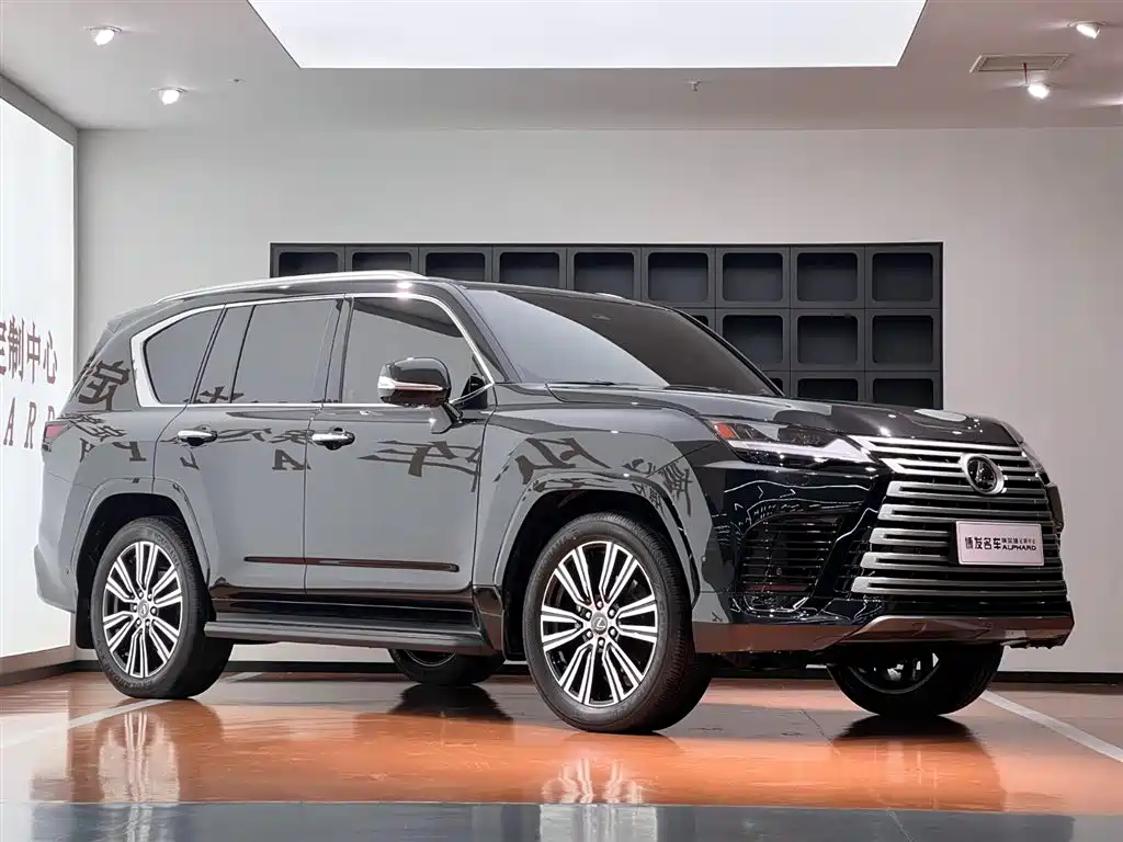 Lexus LX 2025 — фото 3