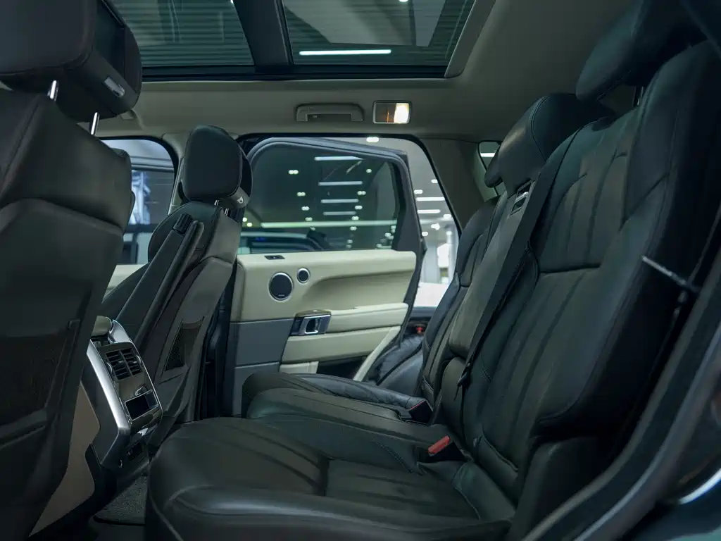 Land Rover Sport 2016 — фото 12