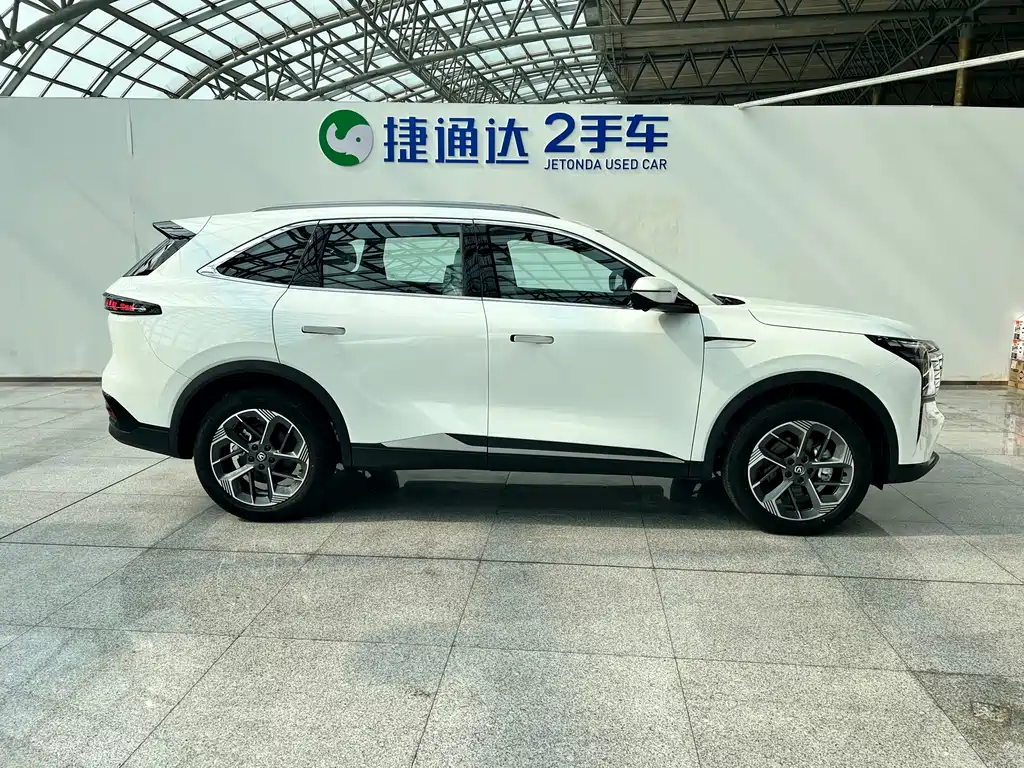 Changan CS75 PLUS 2026 — фото 4