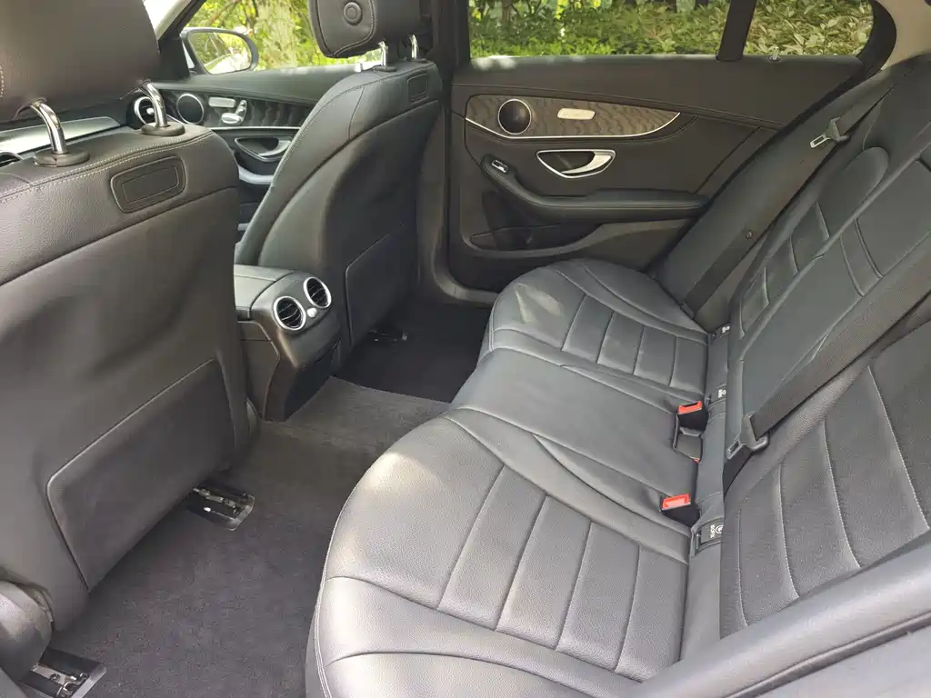 Mercedes-Benz C-Class 2018 — фото 12