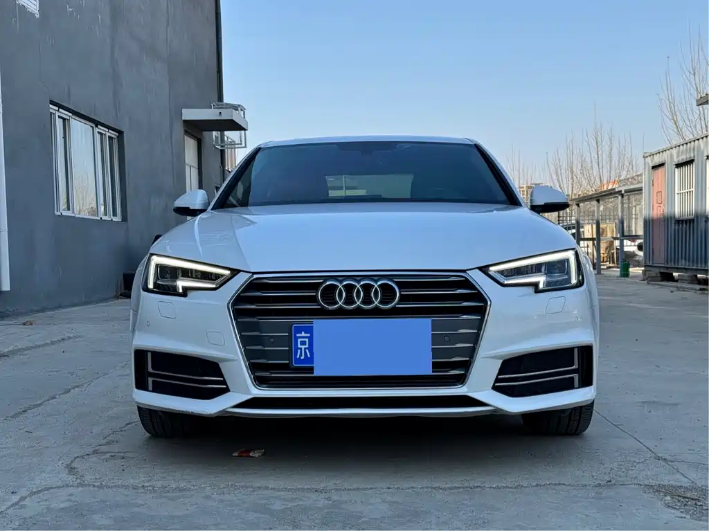 Audi A4L 2017 — фото 2
