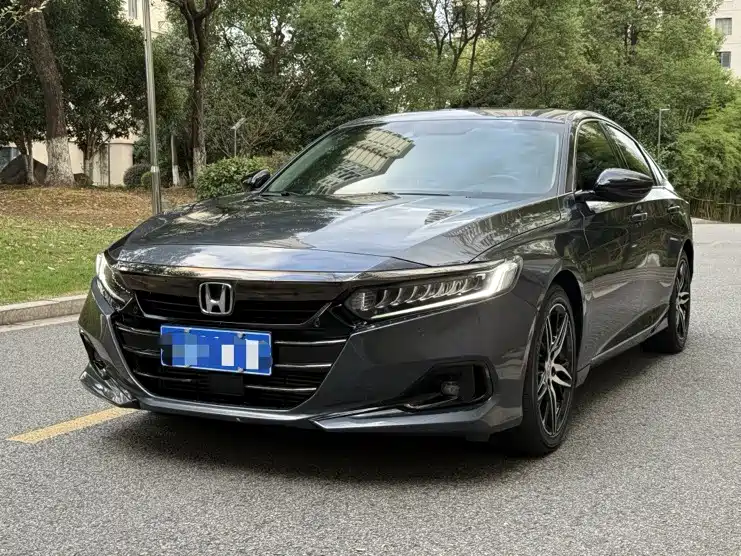 Honda Accord 2023 — фото 1