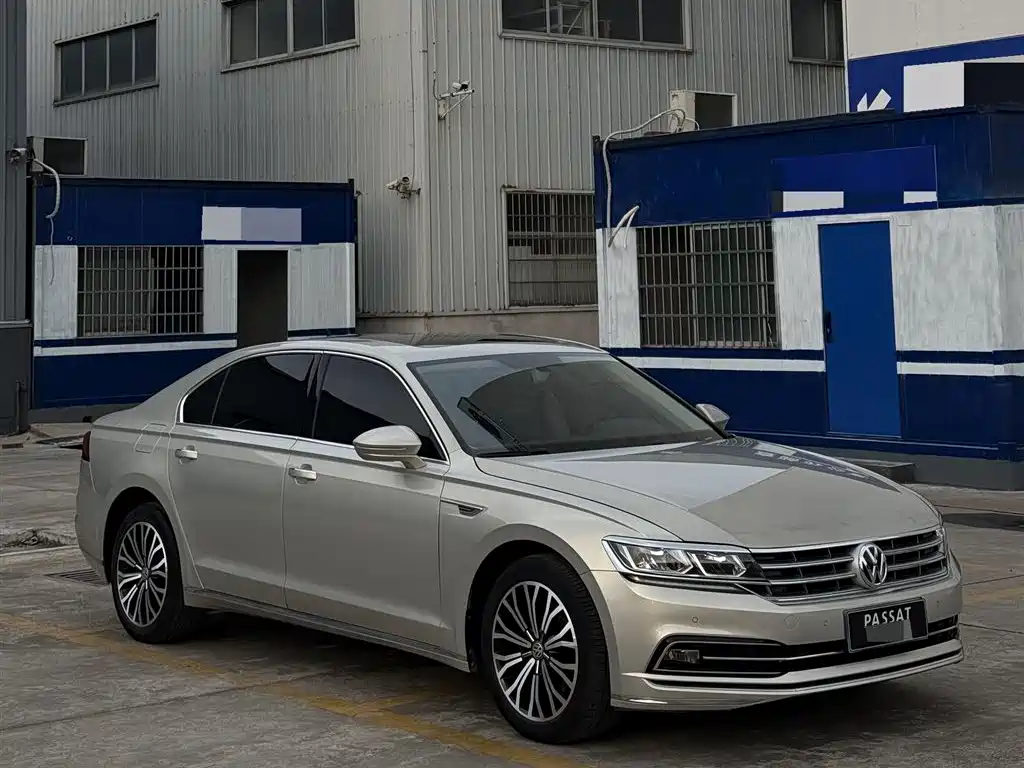 Volkswagen Phideon 2018 — фото 3