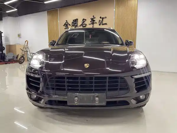 Porsche Macan 2016