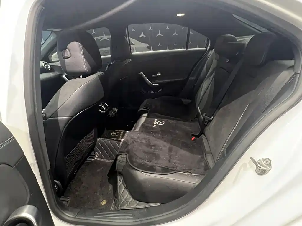 Mercedes-Benz A-Class 2022 — фото 8
