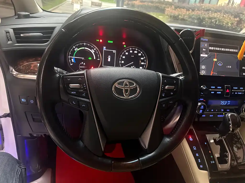 Toyota Alphard 2022 — фото 5