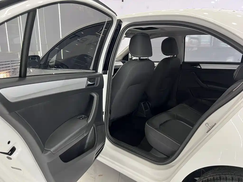 Skoda Rapid 2022 — фото 13