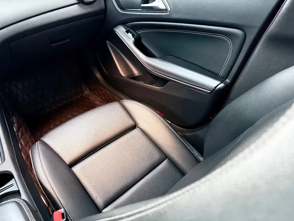 Mercedes-Benz GLA 2019 — фото 13