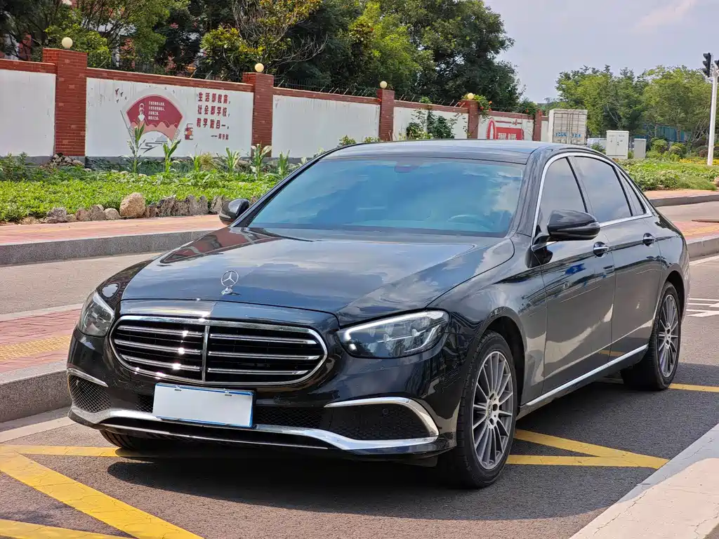 Mercedes-Benz E-Class 2021