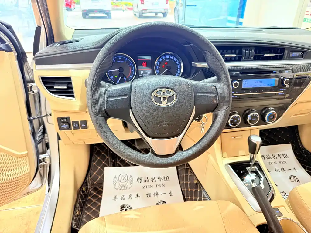Toyota Corolla 2015 — фото 8