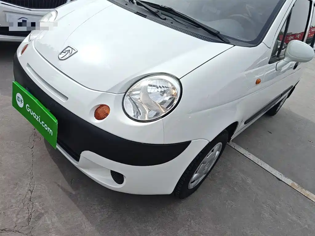 Baojun Spark 2015 — фото 24