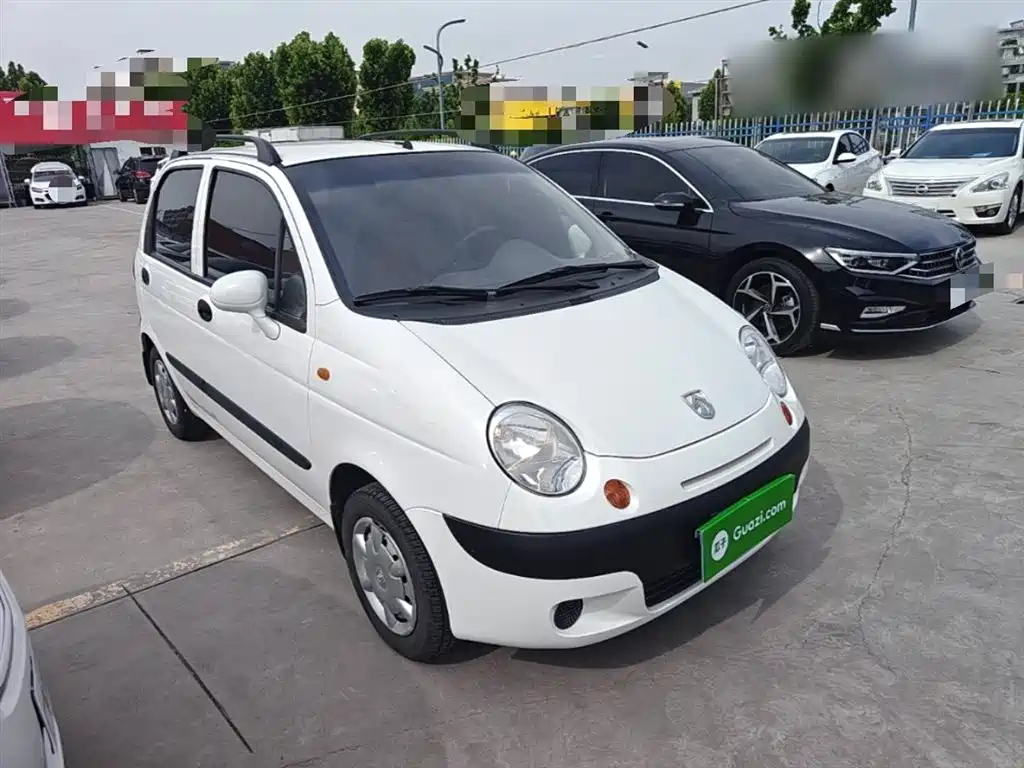 Baojun Spark 2015 — фото 4