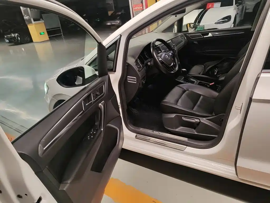 Volkswagen Golf Jialu 2017 — фото 16