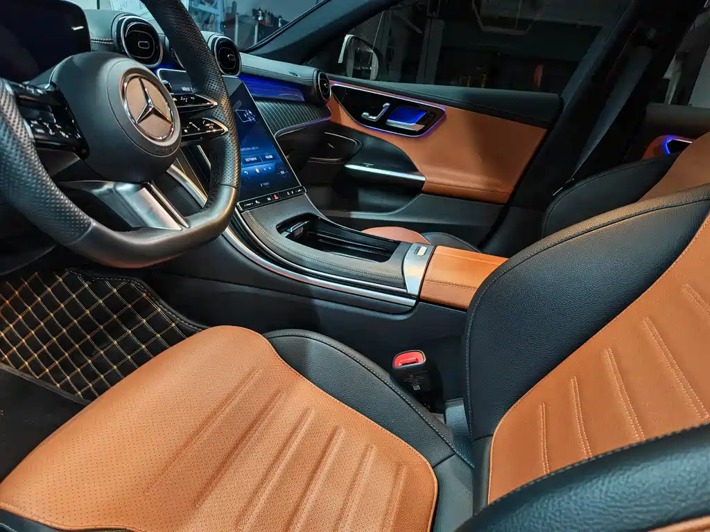 Mercedes-Benz C-Class 2024 — фото 8