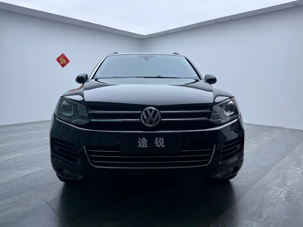 Volkswagen Touareg 2015 — фото 2