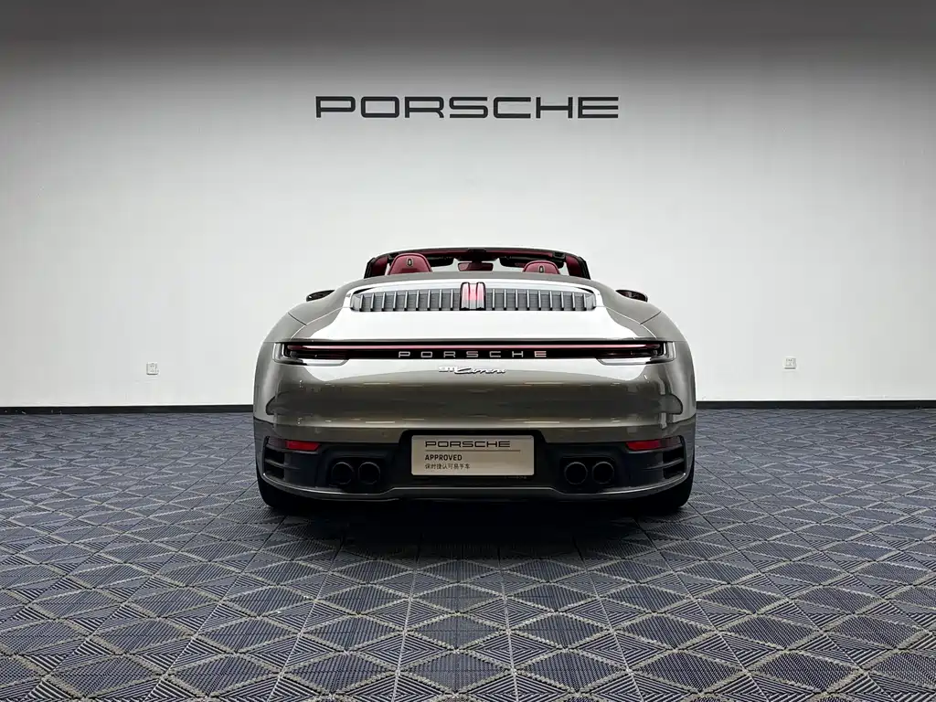Porsche 911 2023 — фото 12
