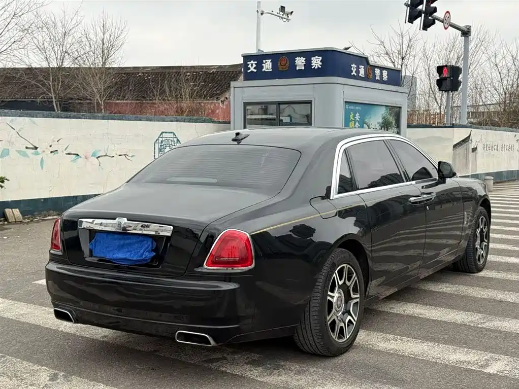 Rolls-Royce Ghost 2013