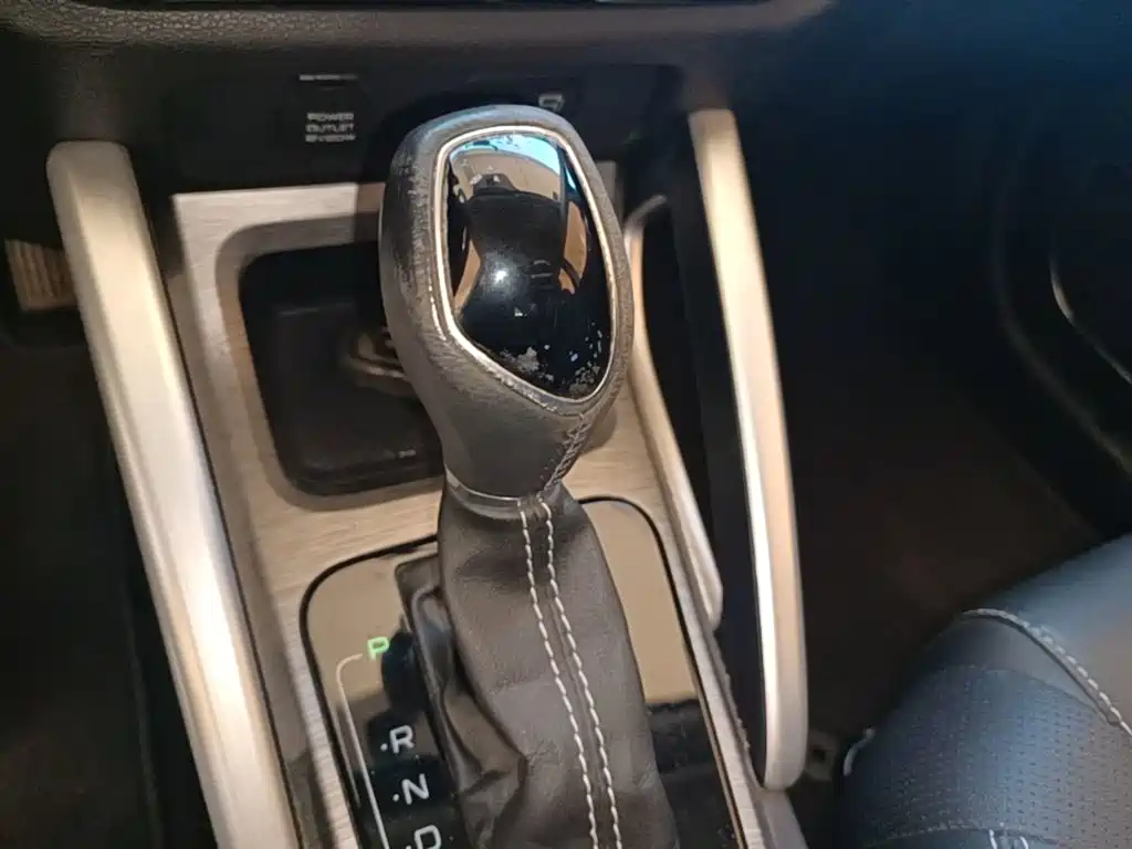 Geely Vision X3 2019 — фото 14