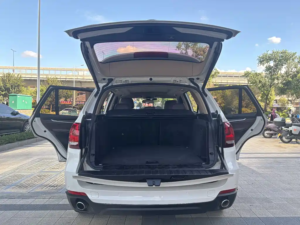 BMW X5 2015 — фото 8