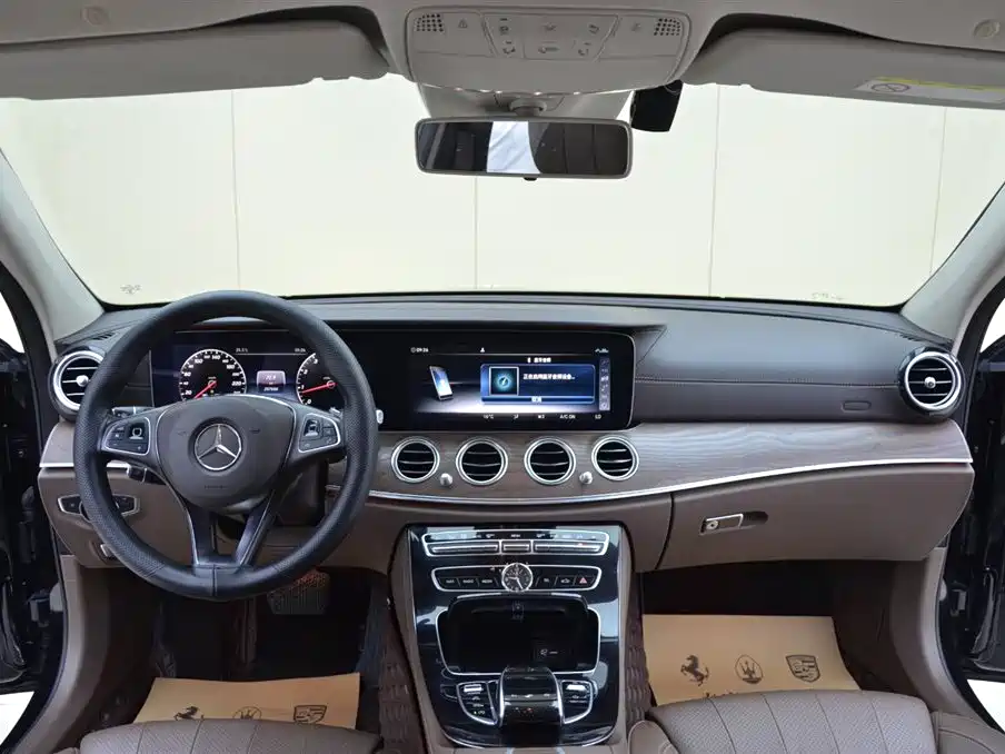 Mercedes-Benz E-Class 2016 — фото 13