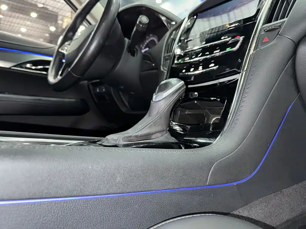 Cadillac ATS-L 2017 — фото 18