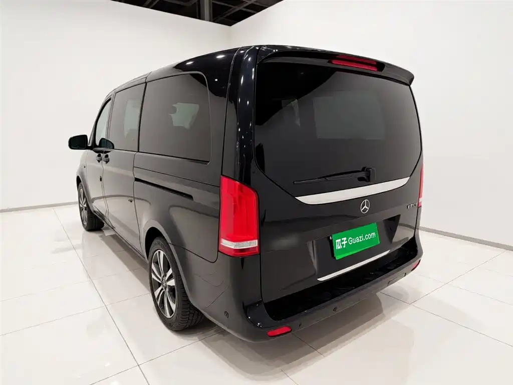 Mercedes-Benz V-Class 2019 — фото 4