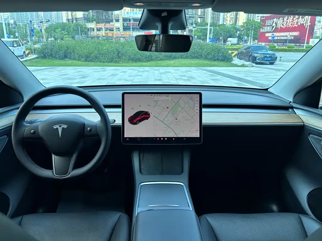Tesla Model Y 2021 — фото 12