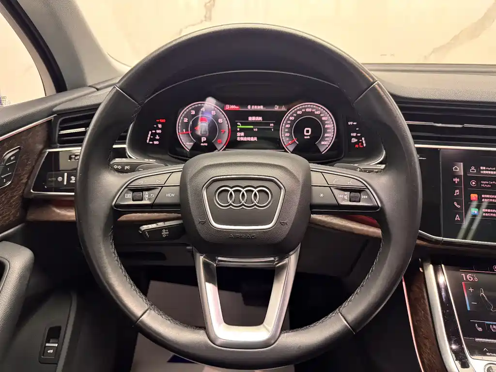 Audi Q7 2021 — фото 16