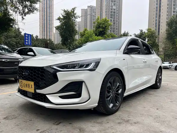 Ford Focus 2022