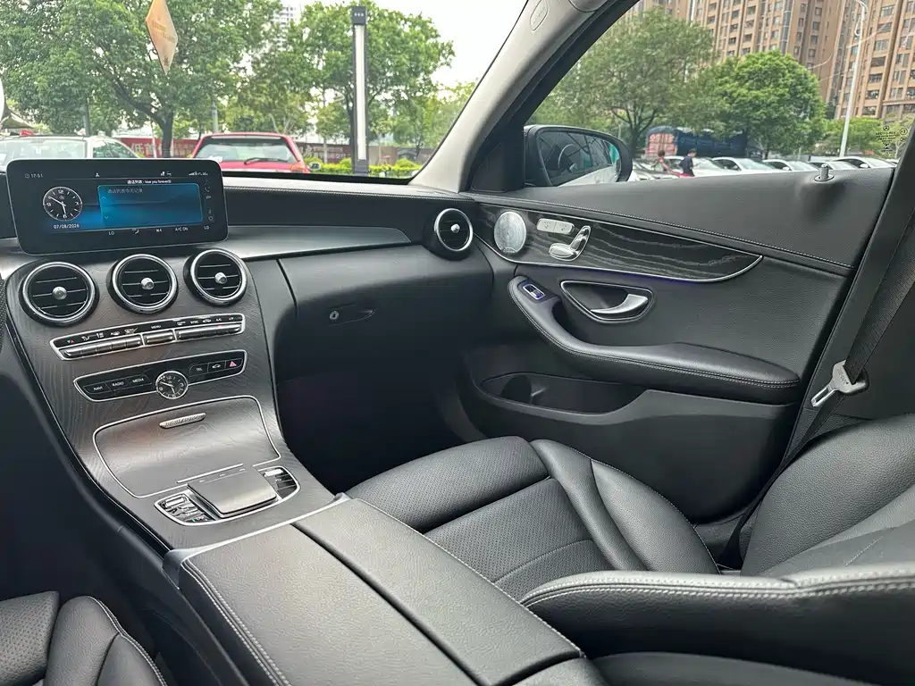 Mercedes-Benz C-Class 2021 — фото 21