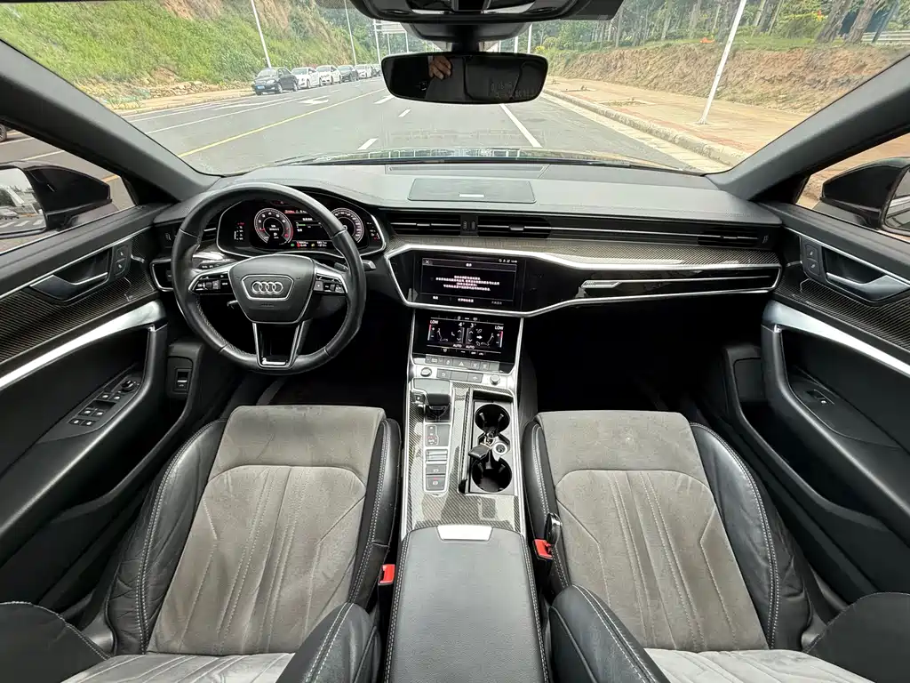 Audi A6L 2022 — фото 22