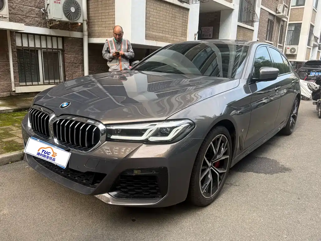 BMW 5 Series 2021
