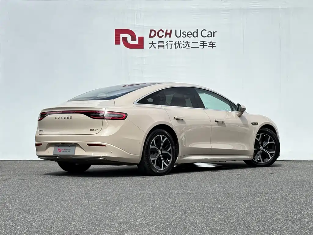 Luxeed Zhijie S7 2025