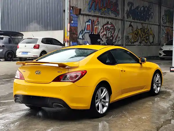Hyundai Genesis Coupe 2011